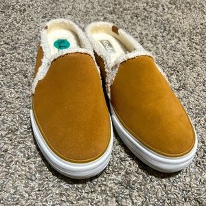 KEDS slides in tan
